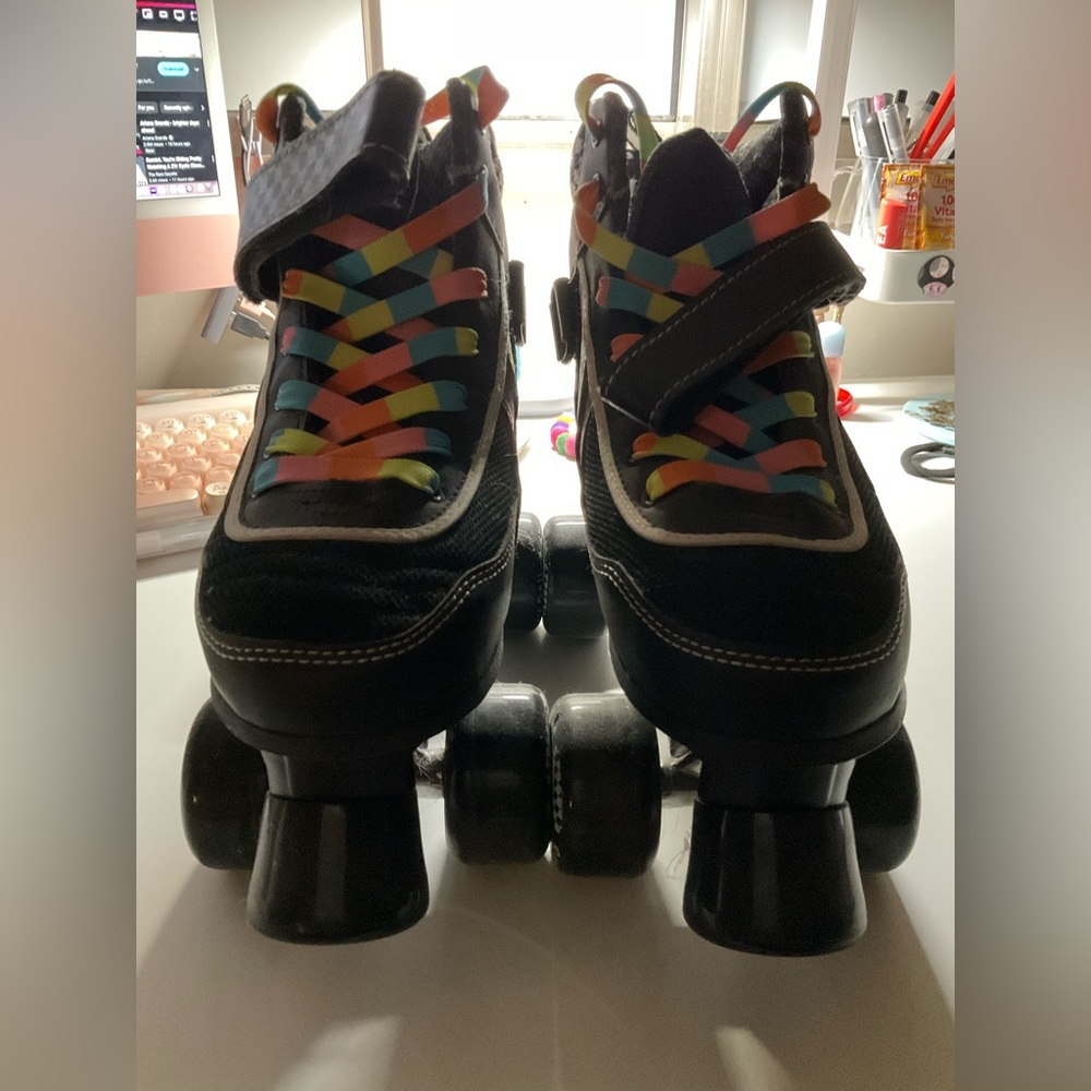 CHECKERED ROLLER SKATES